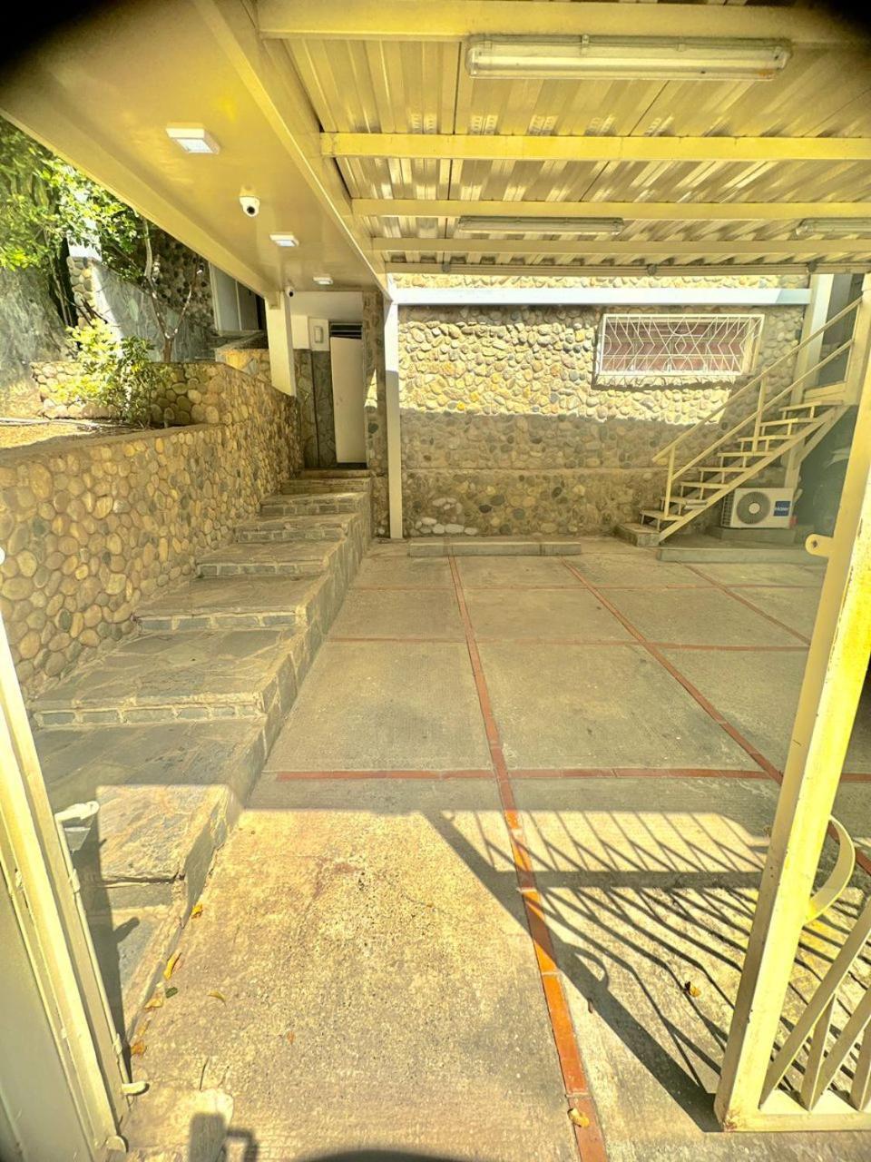 Apartamento Estudio Independiente, Full Equipo En Excelente Zona De Caracas